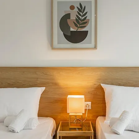 Fysalida's Coastal Gem 6 - Steps Away From The Sea * Amoudara (Heraklion)